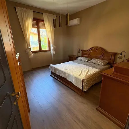 Lägenhet Zeit Fuer Jazz 2br Nr S-teodoro By Interhome